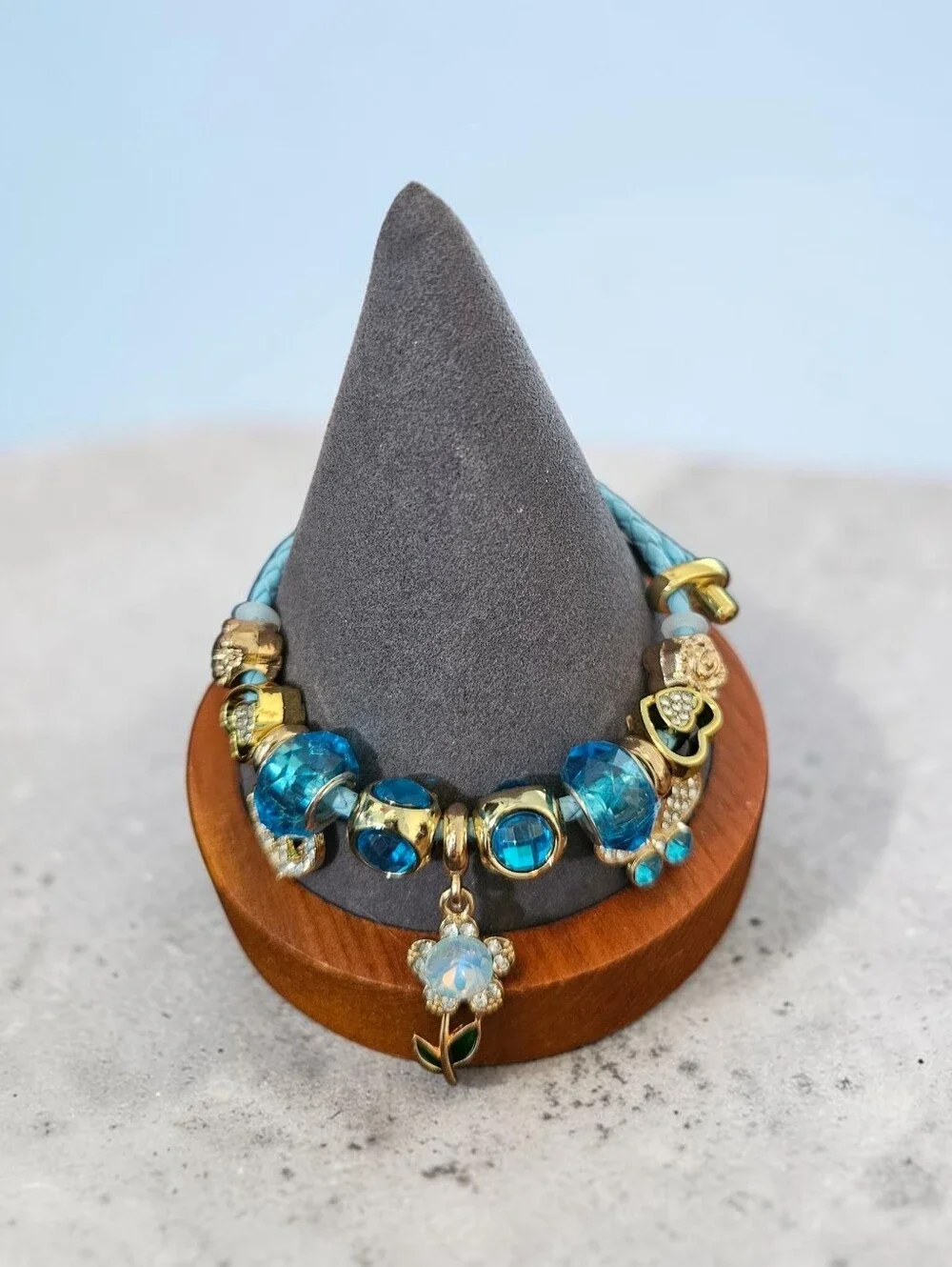 Sasdified  BOUTIQUE NWT Blue Crystal Charm Bracelet for Women - Gold Accents